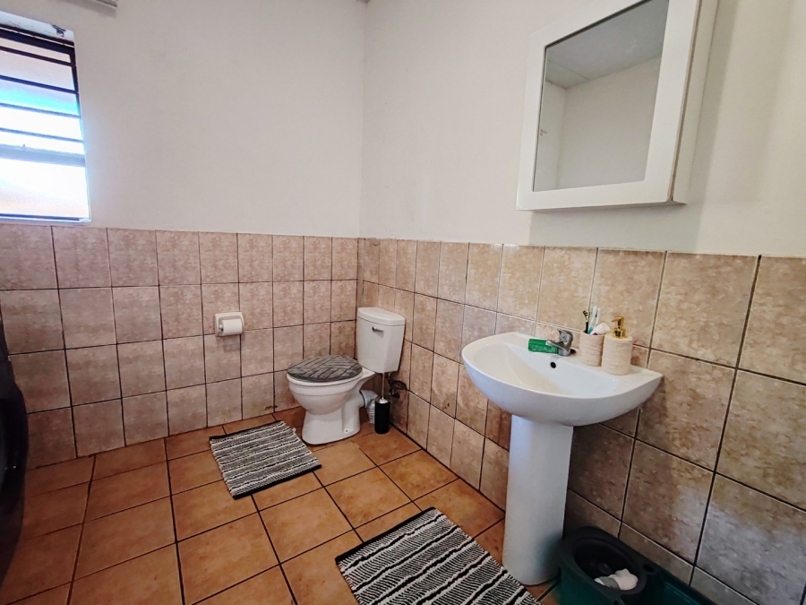 1 Bedroom Property for Sale in Potchefstroom North West